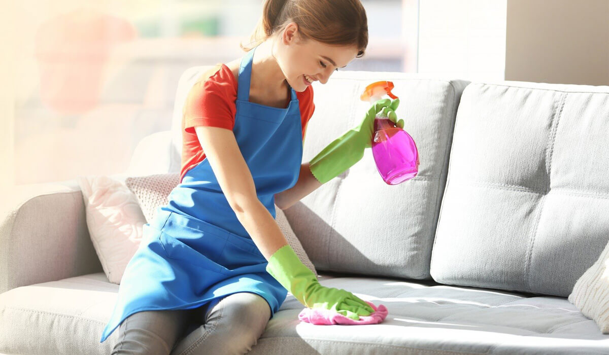 Как почистить мебель в домашних условиях