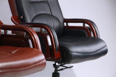 Кресло Ричмонд, кожа черная (642-B+PVC) - интерьер - фото 4