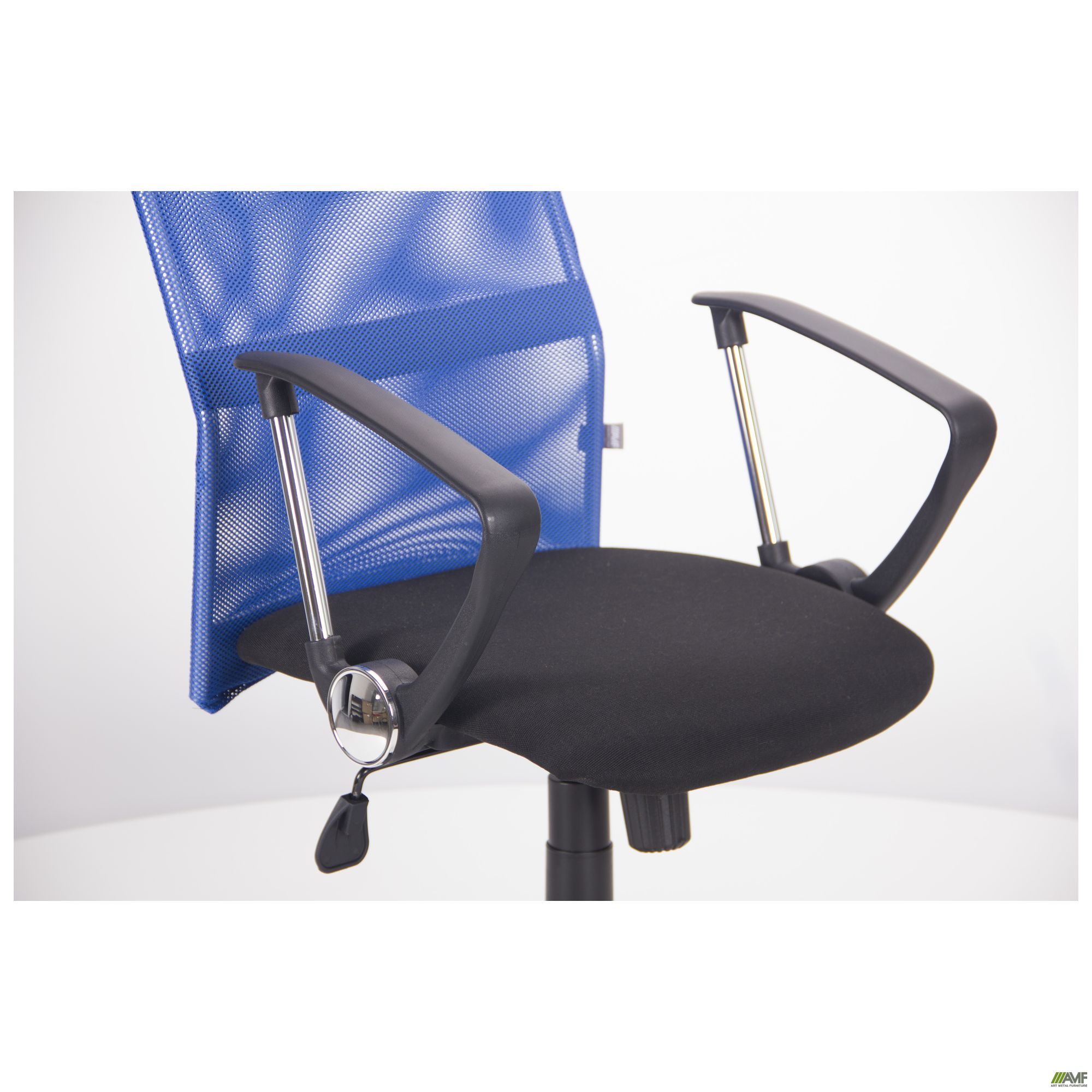 Фото 7 - Кресло Ultra сиденье А-1/спинка Сетка синяя, вставка Скаден черный 