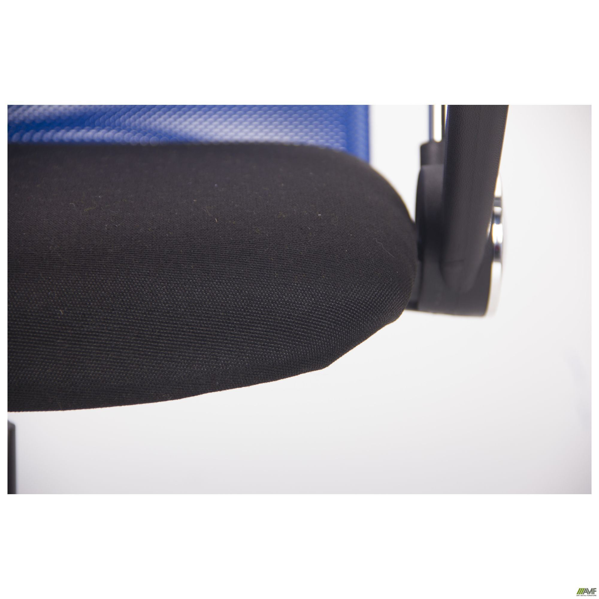 Фото 10 - Кресло Ultra сиденье А-1/спинка Сетка синяя, вставка Скаден черный 
