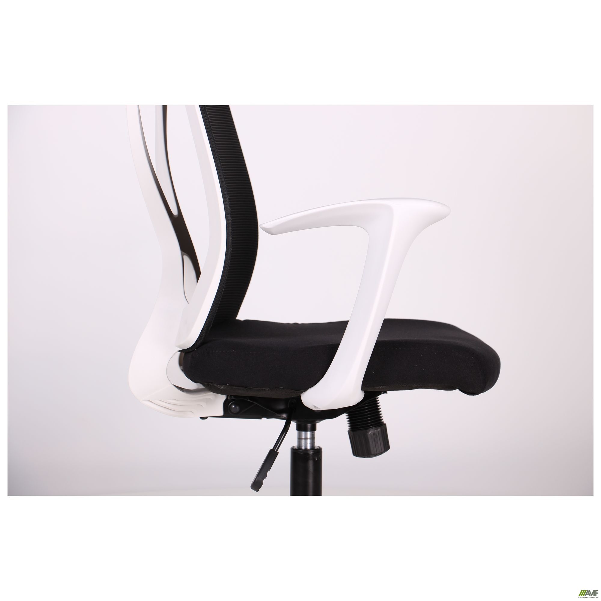 Фото 11 - Кресло Nickel White сиденье Сидней-07/спинка Сетка SL-00 черная 