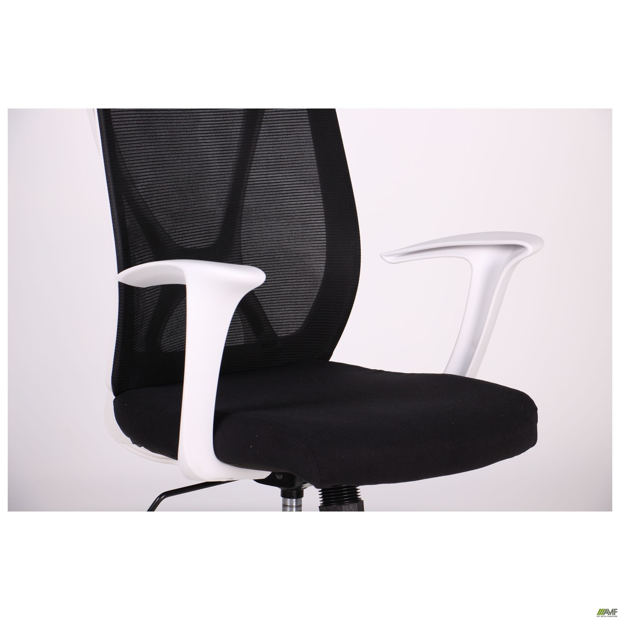 Фото 10 - Кресло Nickel White сиденье Сидней-07/спинка Сетка SL-00 черная 