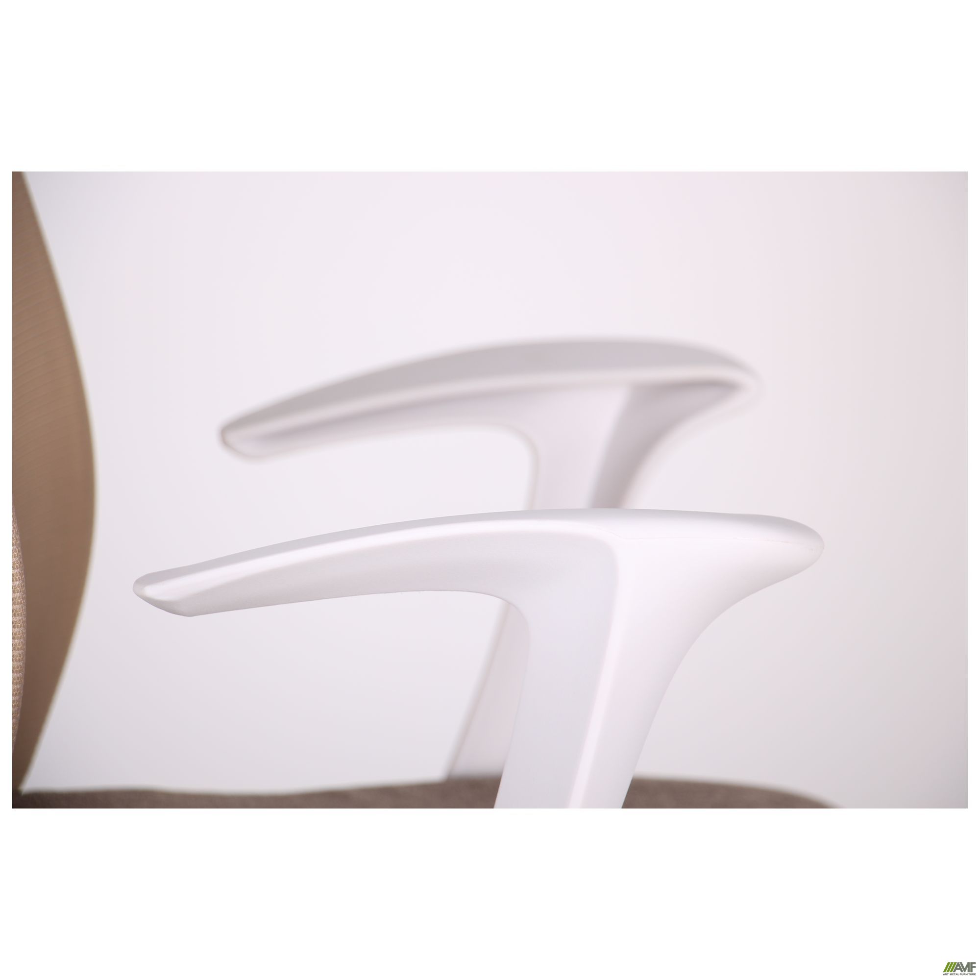 Фото 12 - Кресло Nickel White сиденье Сидней-09/спинка Сетка SL-02 беж 
