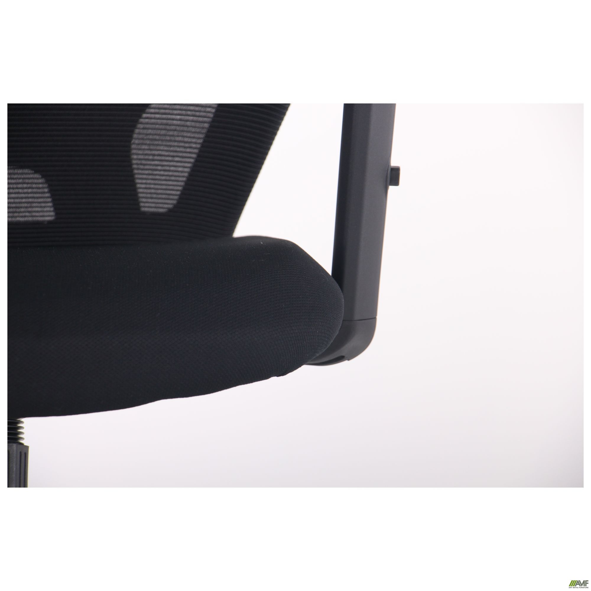 Фото 10 - Кресло Lead Black HR сиденье Нест-01 черная/спинка Сетка SL-00 черная 