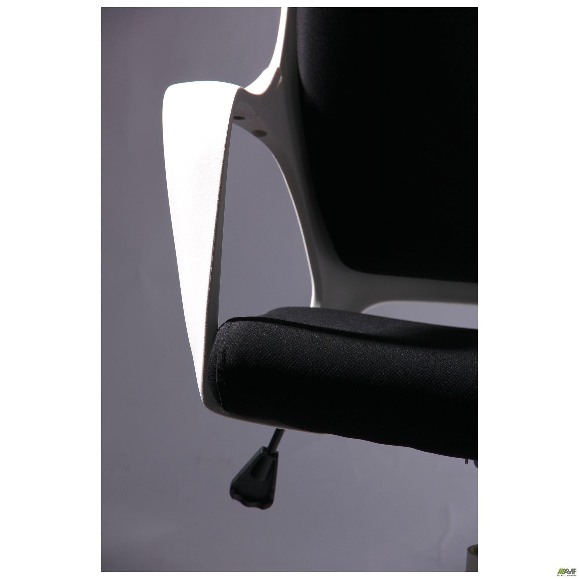 Фото 8 - Кресло Concept белый, тк.черный 