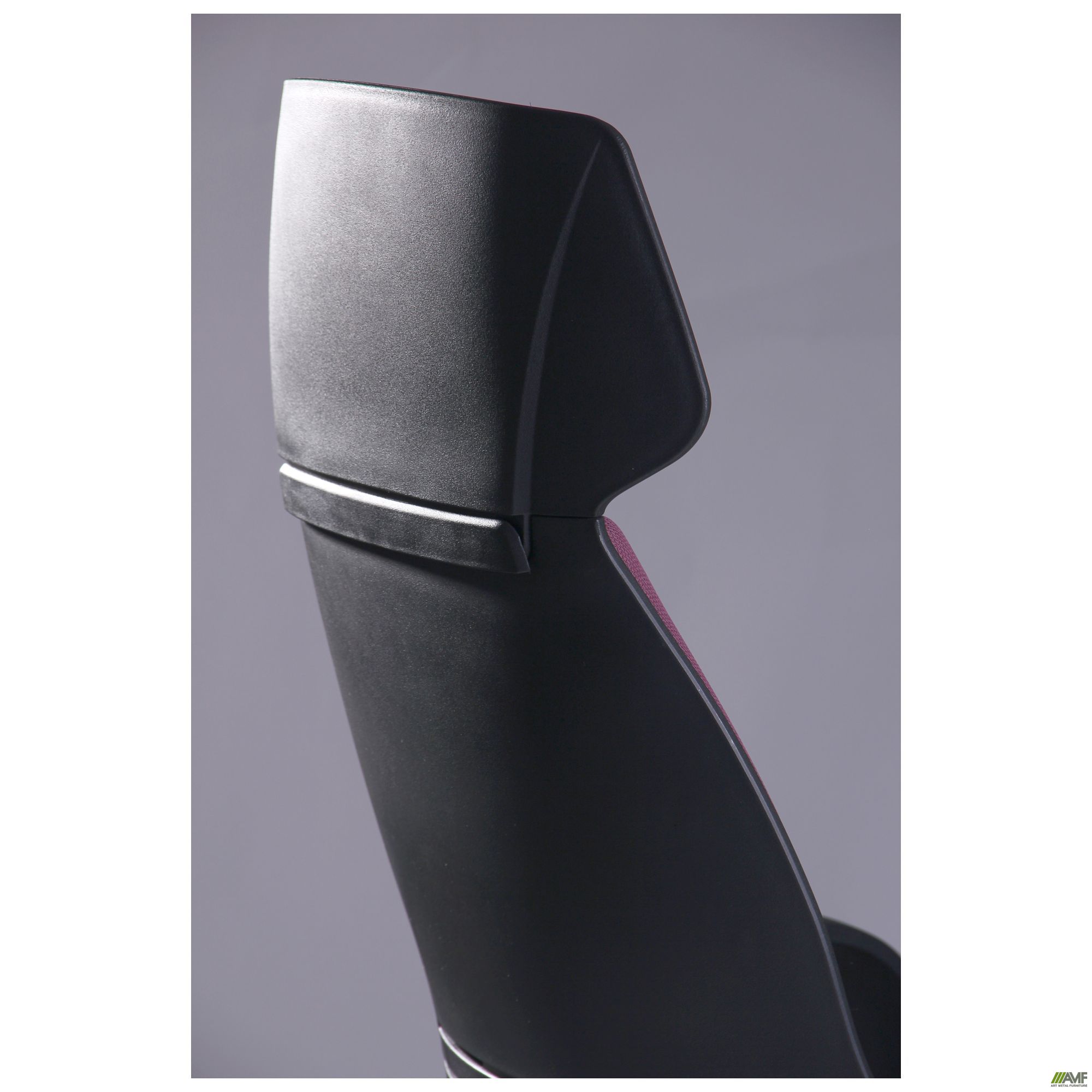 Фото 10 - Кресло Concept черный, тк.пурпурный 