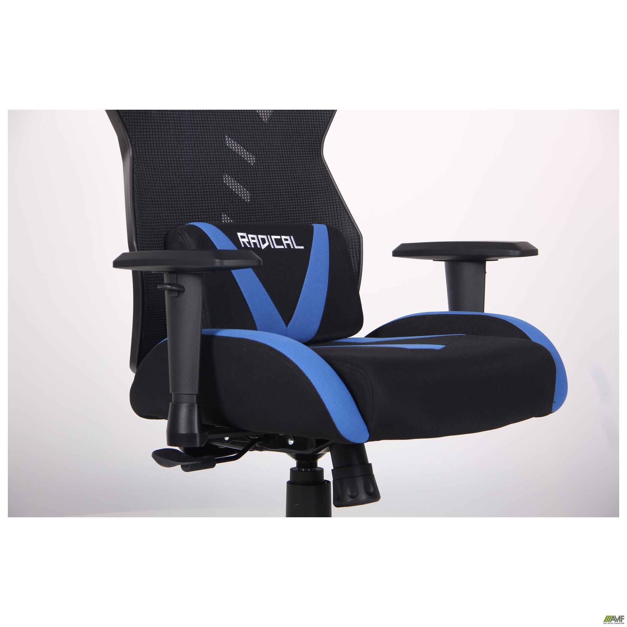 Фото 9 - Кресло VR Racer Radical Krios черный/синий 
